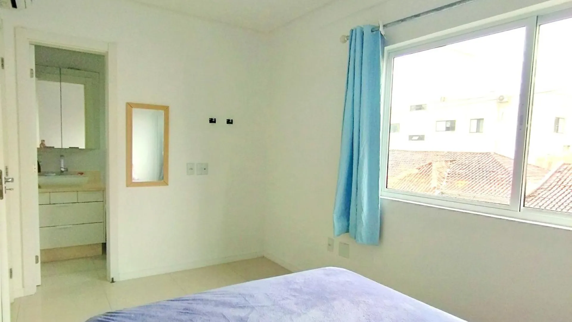 Suite Em Apartamento Compartilhado Balneário Camboriú 0*,  巴西